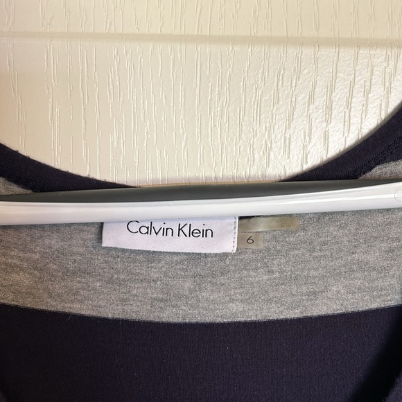 Size 6 Calvin Klein maxi dress, three quarter length sleeves. - Picture 3 of 4